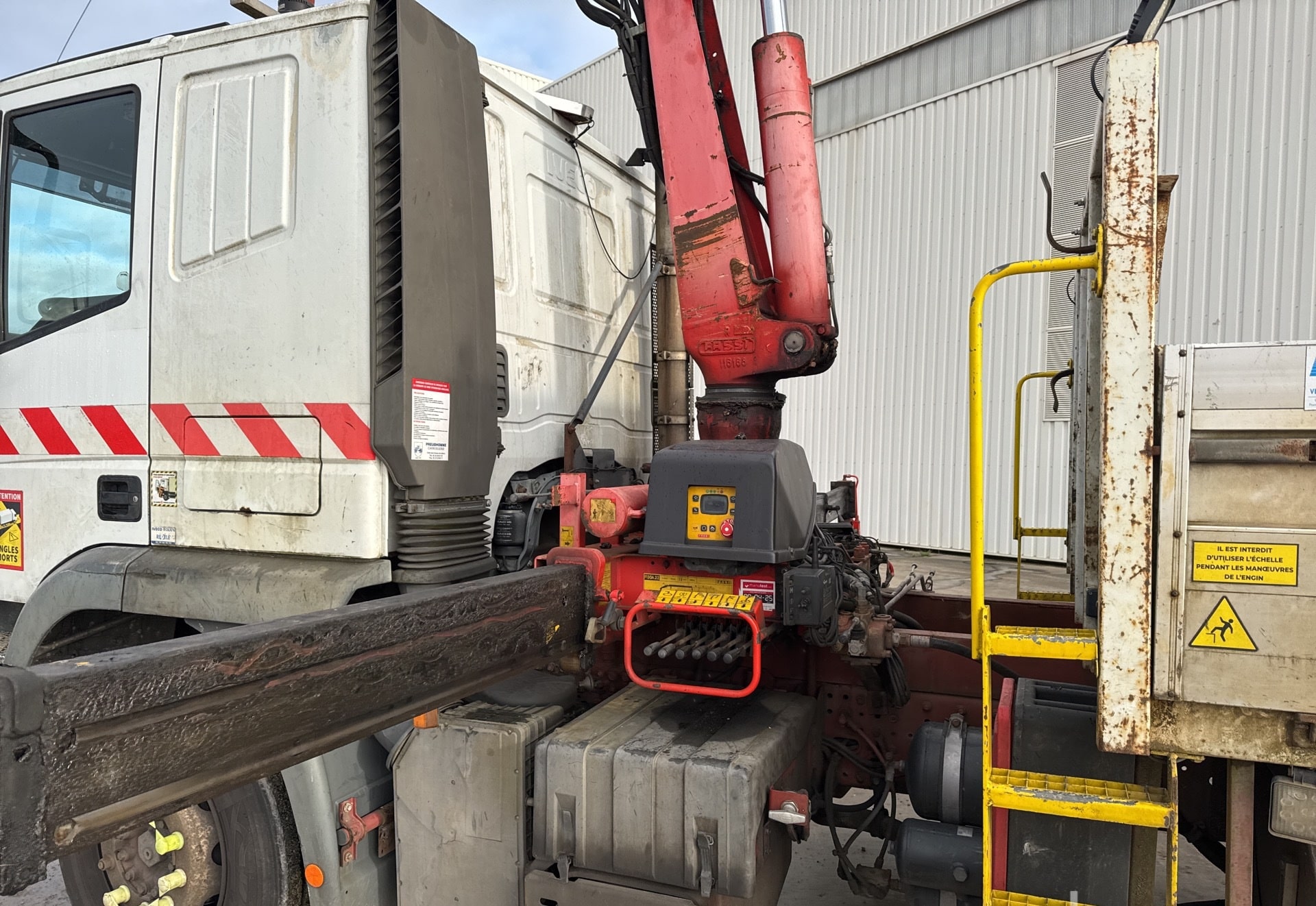 daf30946-cae6-4bbb-9f4b-3f76c1ace056-hr
