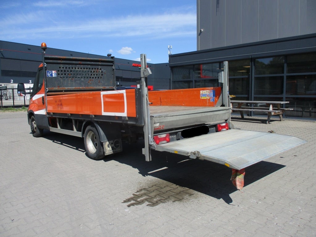 IMG-20250512-WA0021