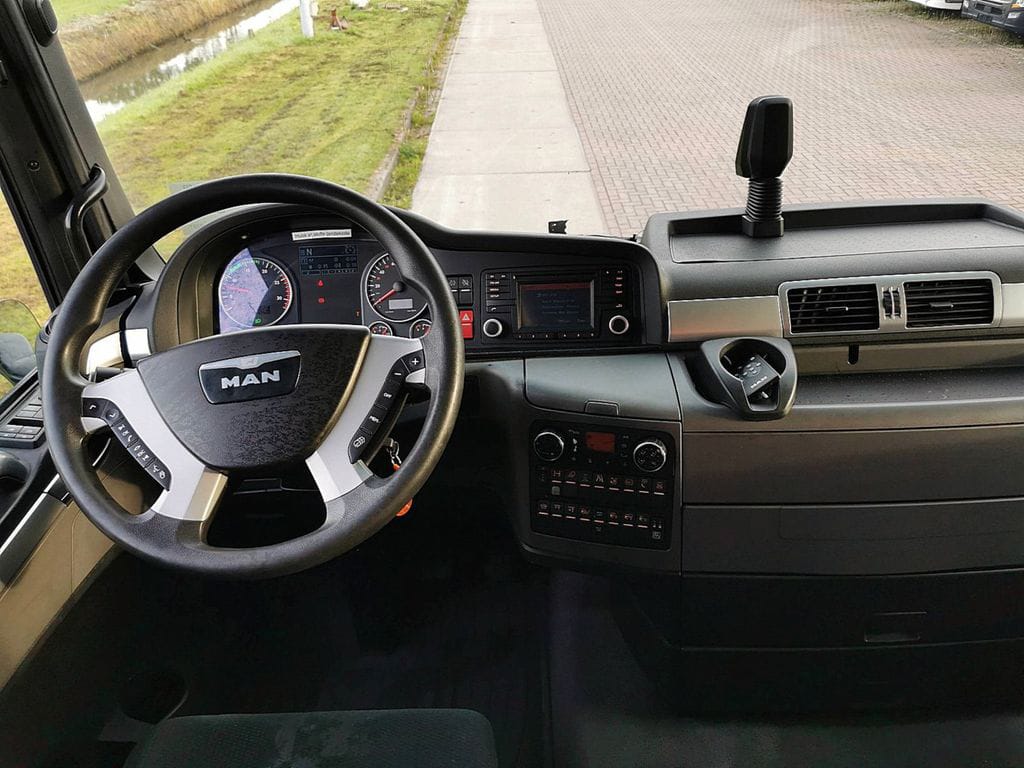 1704268058447