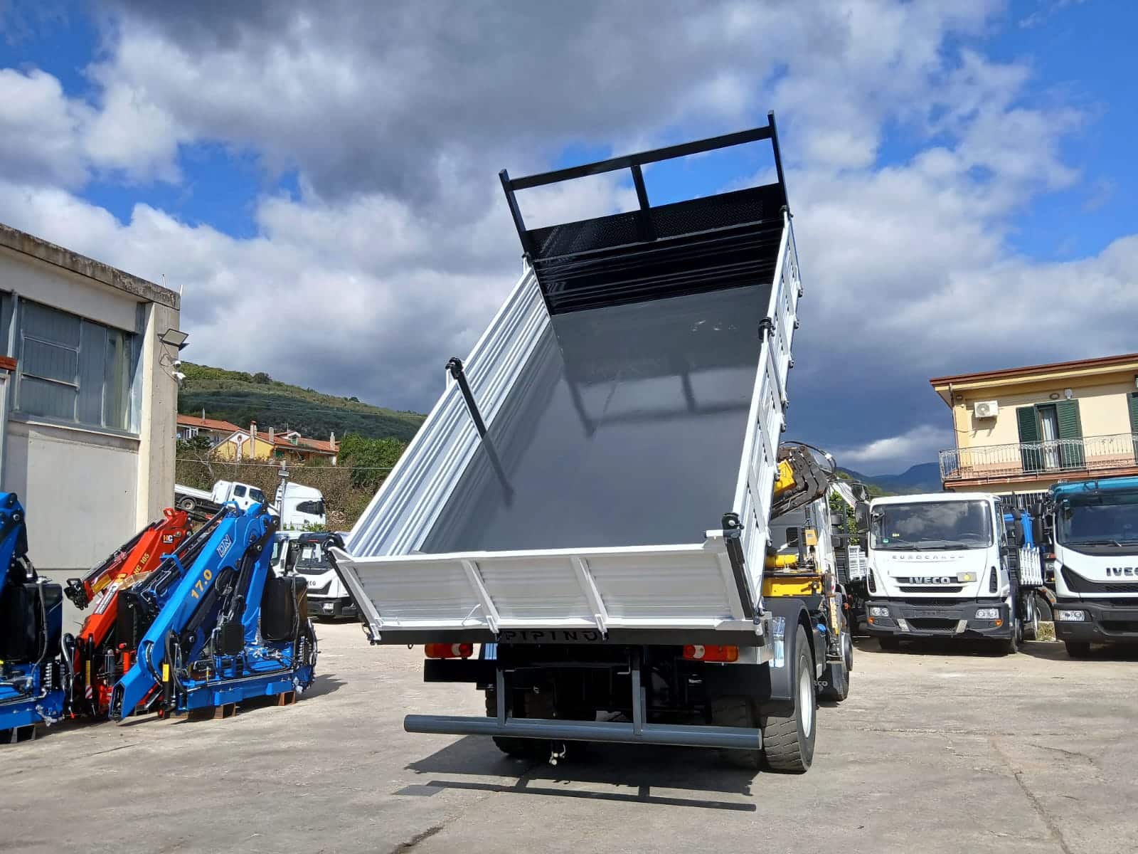 IMG-20251003-WA0217 IMG-20251003-WA0217