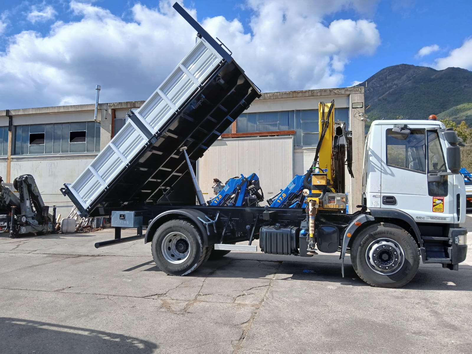 IMG-20251003-WA0221 IMG-20251003-WA0221