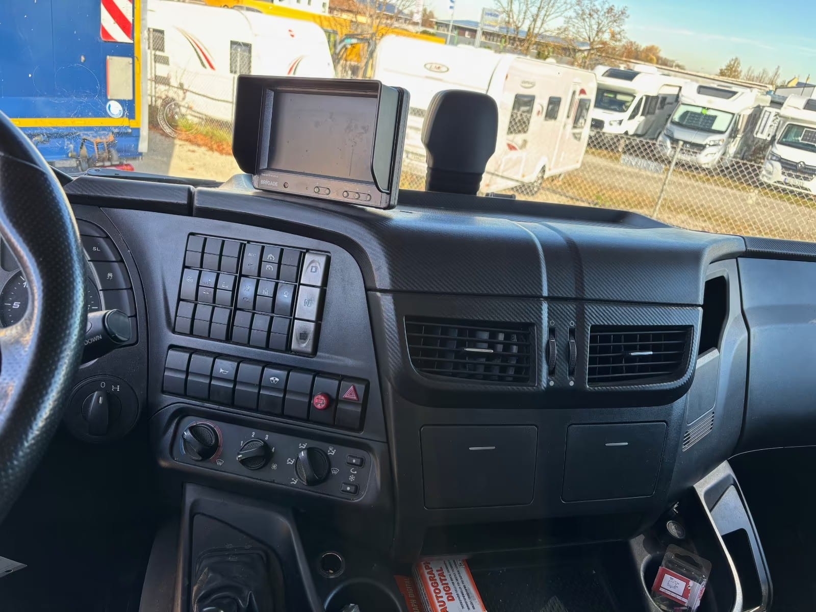 32f2ade9-6e08-4d43-8585-c74b28ff0962 32f2ade9-6e08-4d43-8585-c74b28ff0962