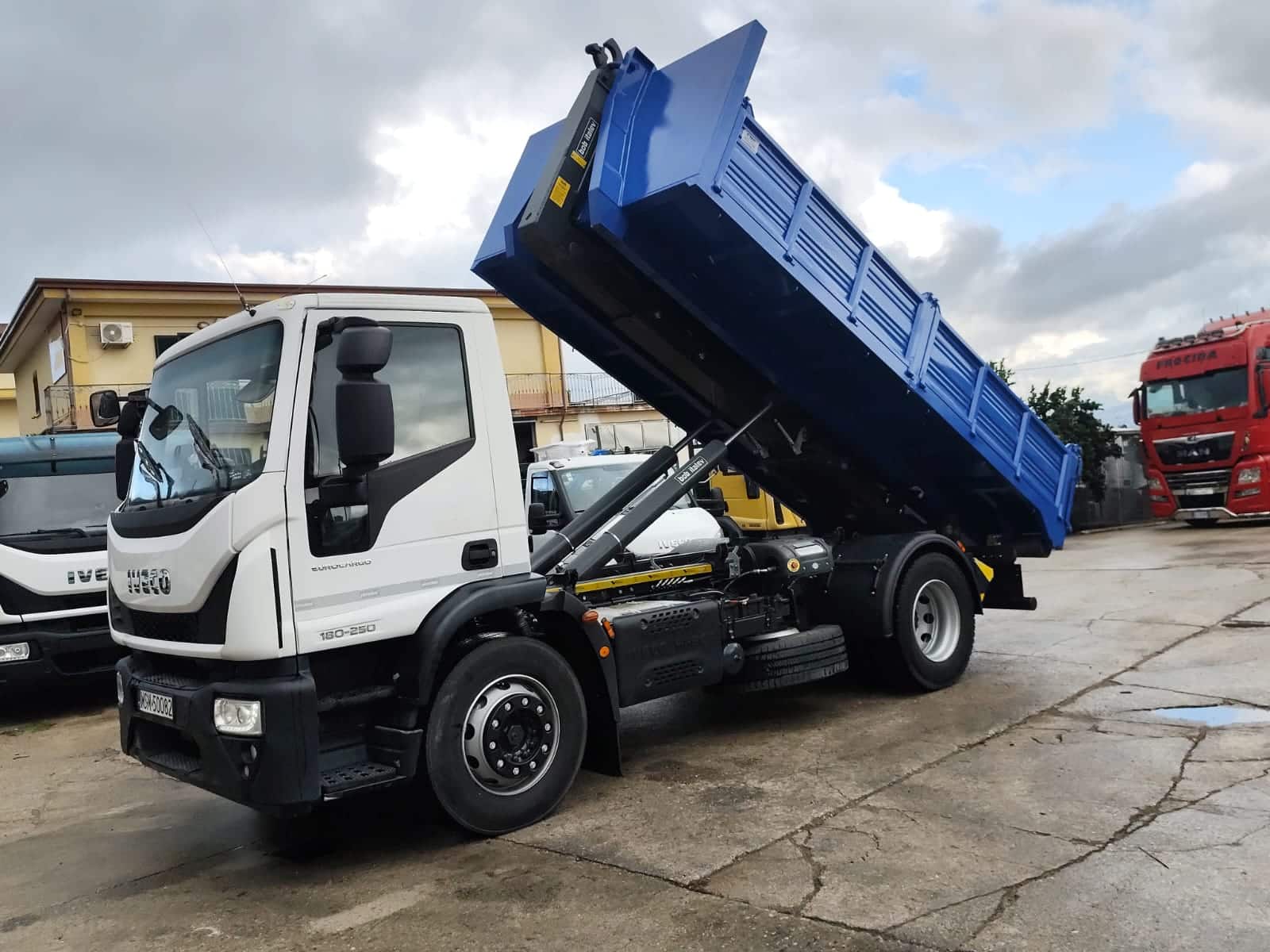 IMG-20251103-WA0295 IMG-20251103-WA0295