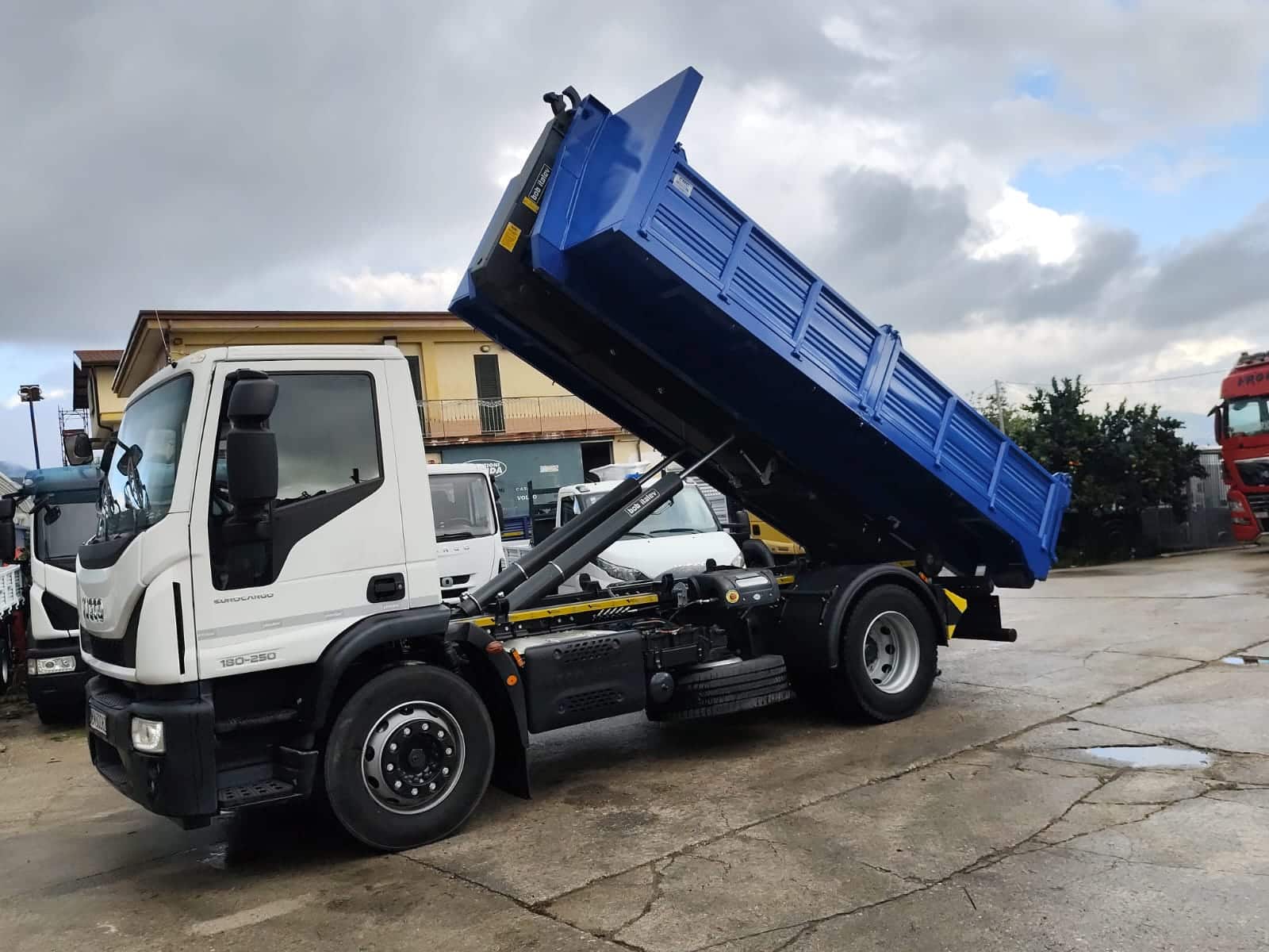 IMG-20251103-WA0296 IMG-20251103-WA0296