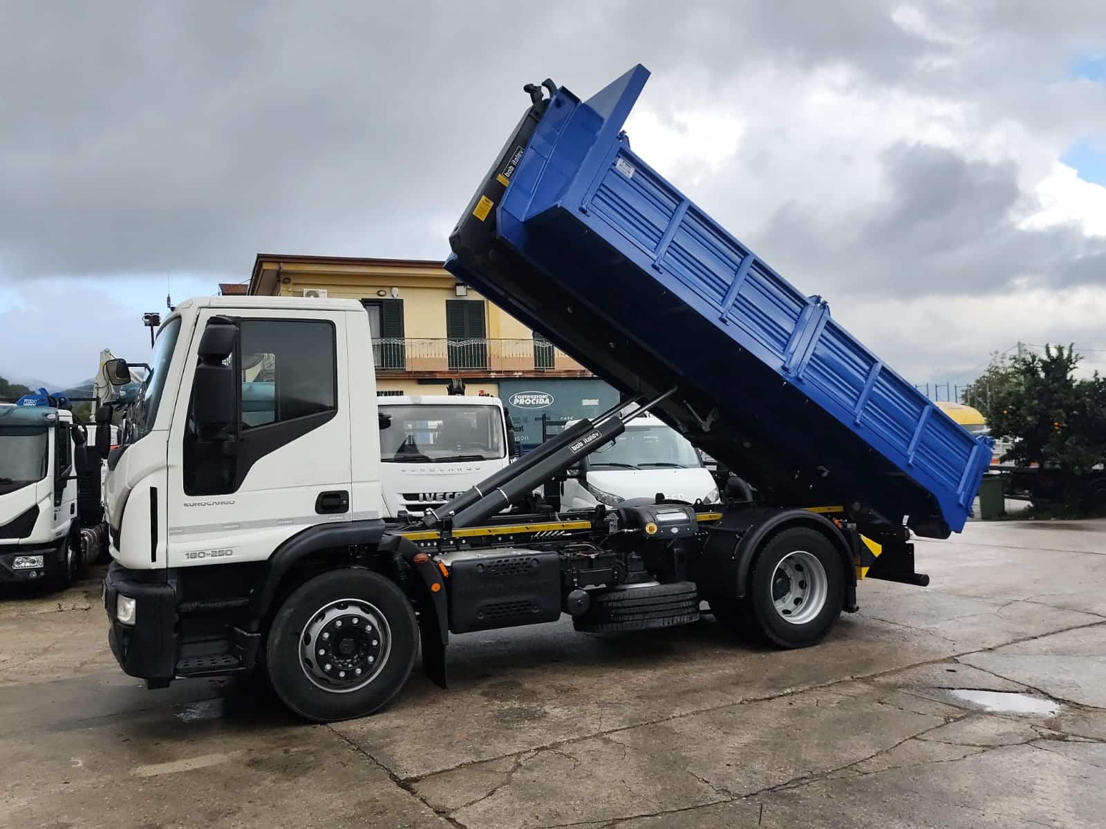 IMG-20251103-WA0297 IMG-20251103-WA0297