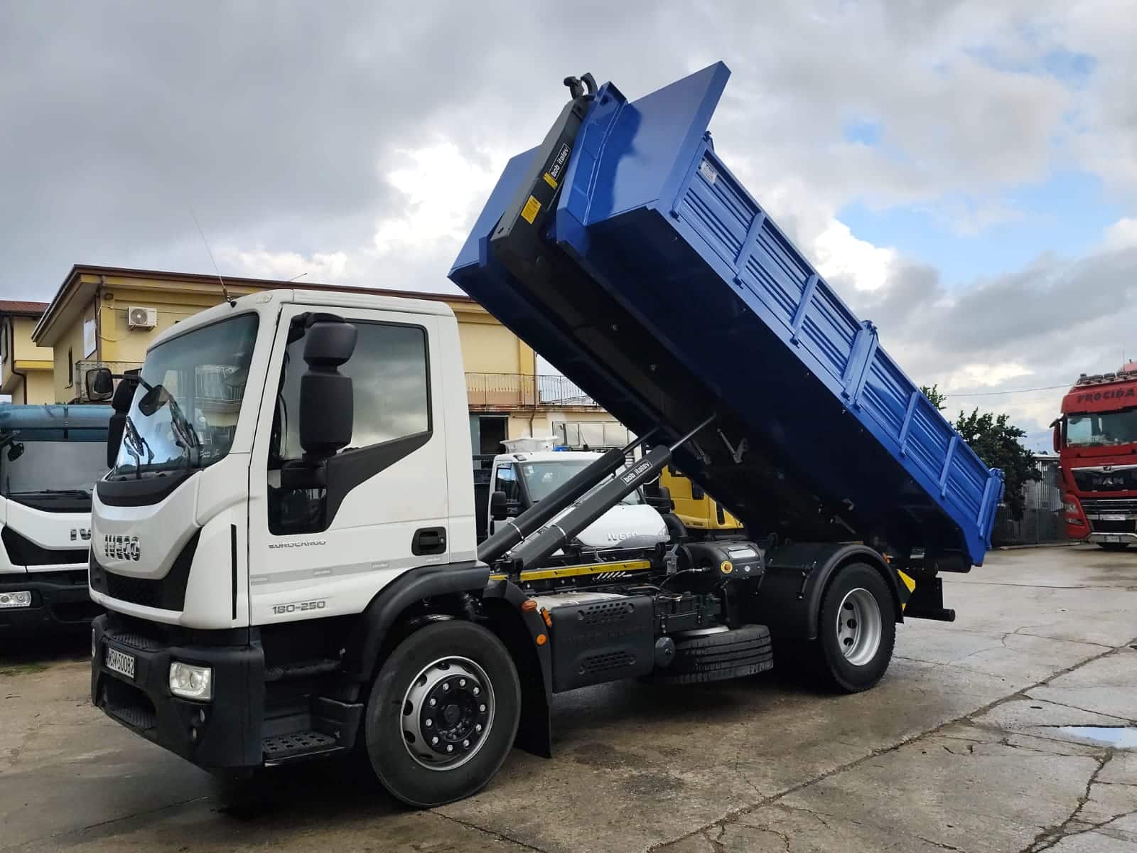 IMG-20251103-WA0301 IMG-20251103-WA0301