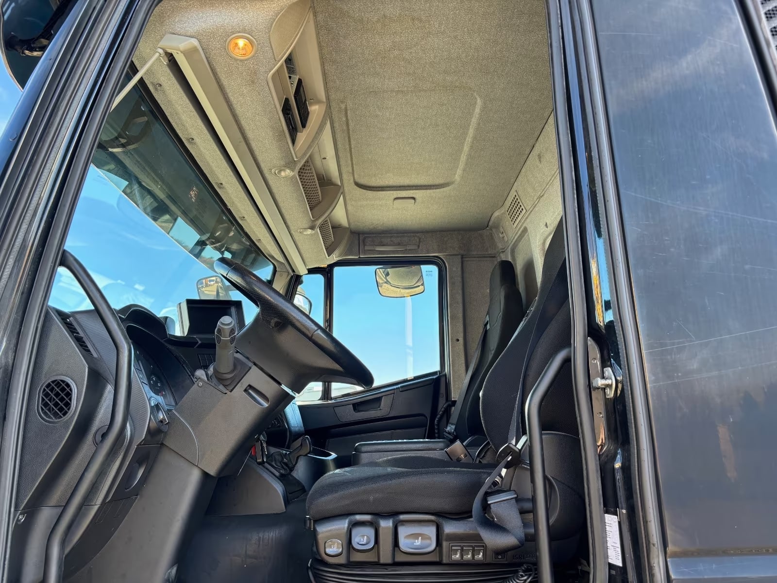 b5ac1d56-b0a7-4e04-97e0-cf9b281ea0e0 b5ac1d56-b0a7-4e04-97e0-cf9b281ea0e0