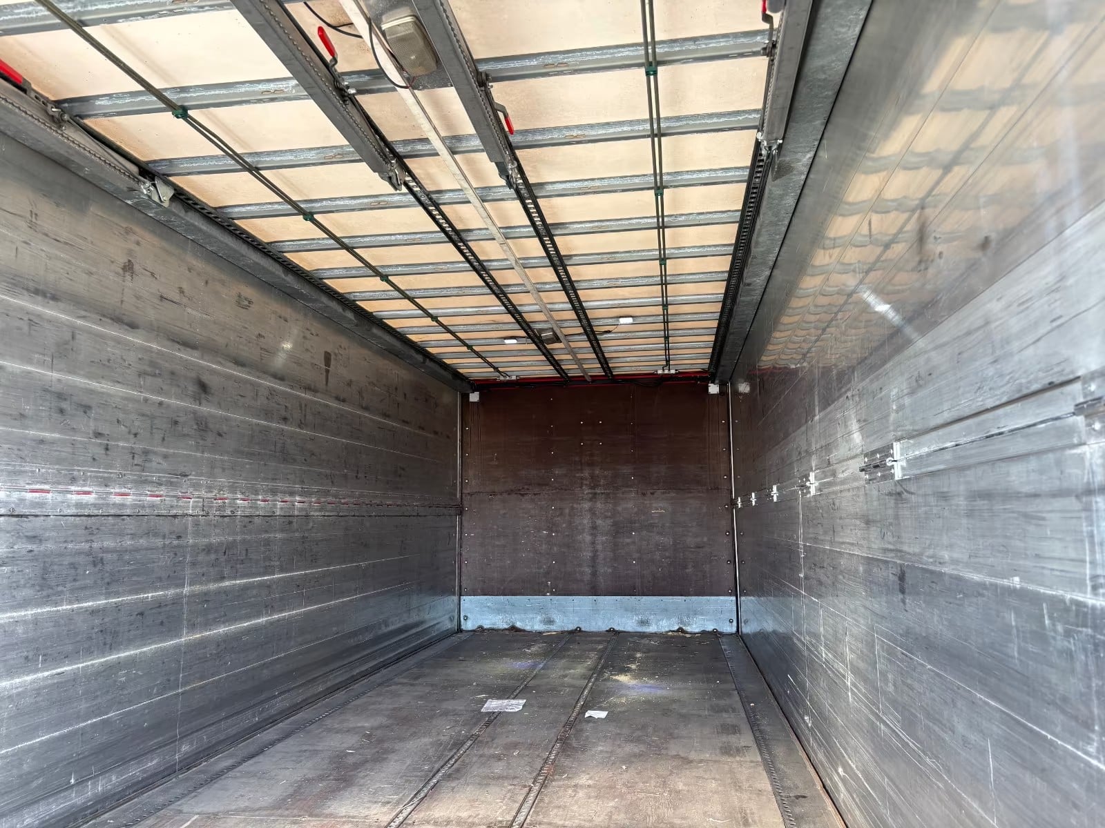 ef5c7a9f-b2ed-432c-90d6-bd418c7f0d71 ef5c7a9f-b2ed-432c-90d6-bd418c7f0d71