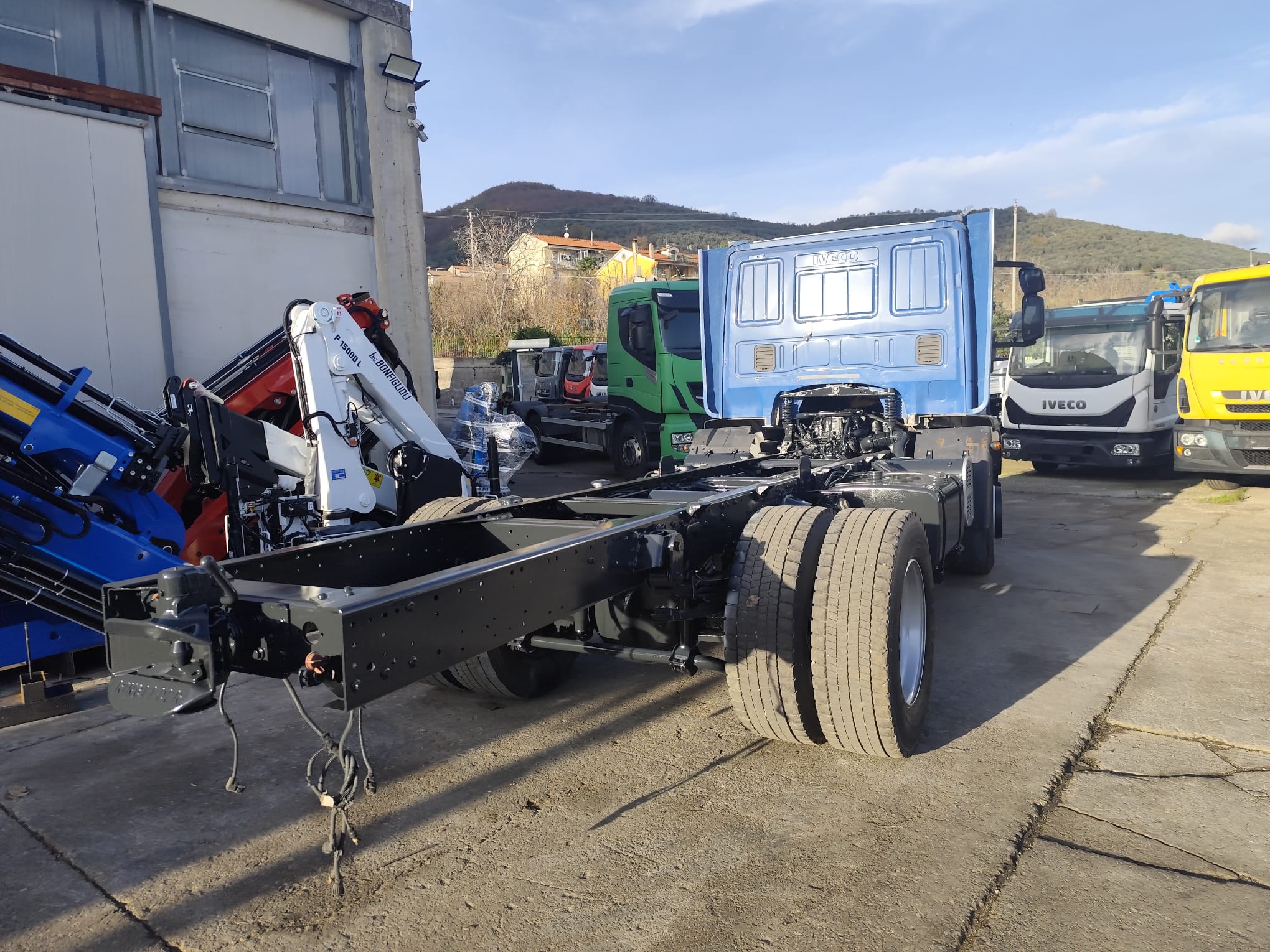 WhatsApp Image 2025-12-18 at 09.02.57 (1) WhatsApp Image 2025-12-18 at 09.02.57 (1)