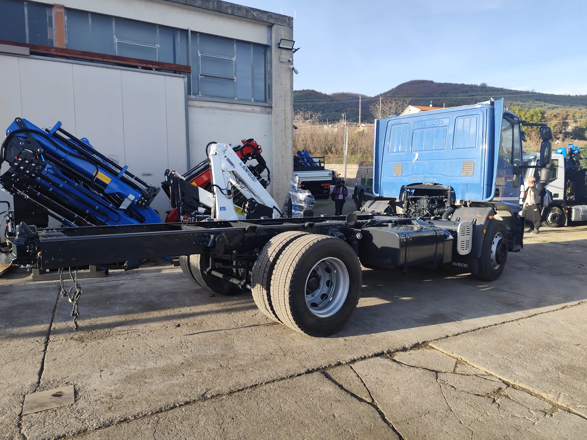 WhatsApp Image 2025-12-18 at 09.02.57 (5) WhatsApp Image 2025-12-18 at 09.02.57 (5)