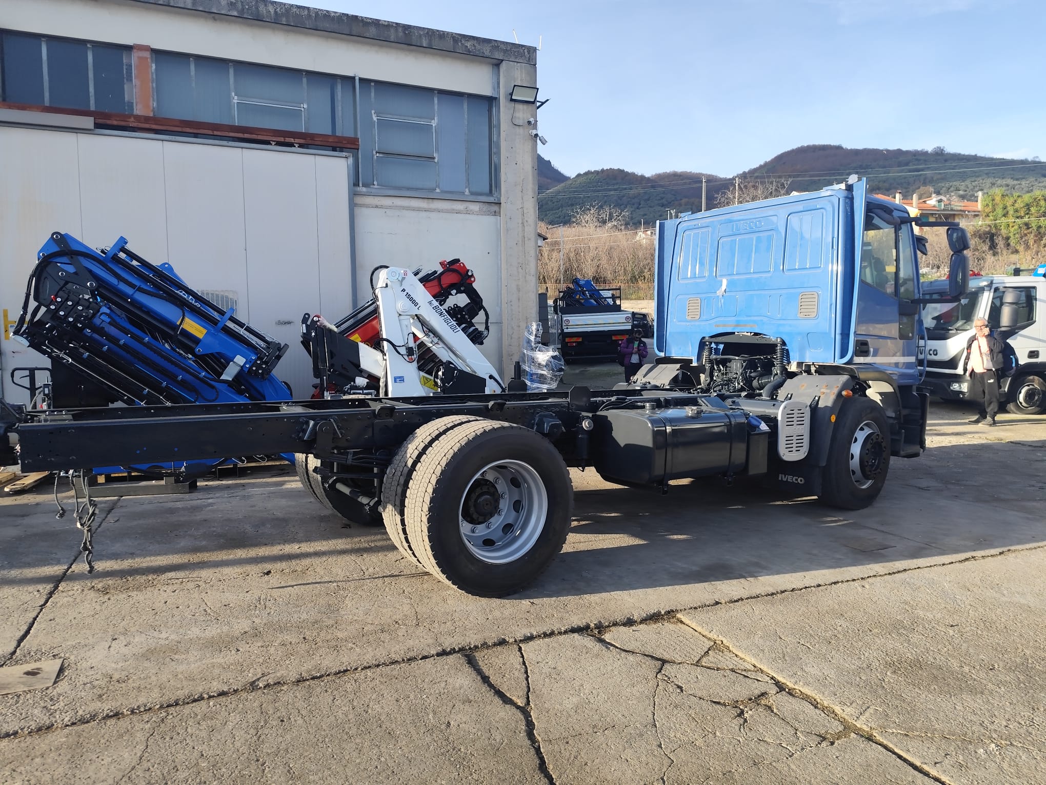 WhatsApp Image 2025-12-18 at 09.02.57 (6) WhatsApp Image 2025-12-18 at 09.02.57 (6)